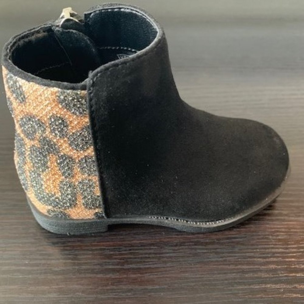 Kenneth Cole Kennedy Leopard Boot - 5 (NWOT)